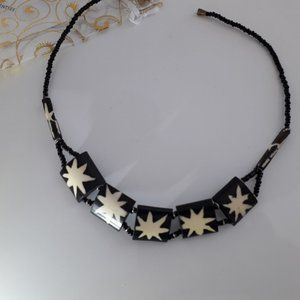 NWOT - TRIBAL JEWELRY NECKLACE STAR SHAPE DESIGN